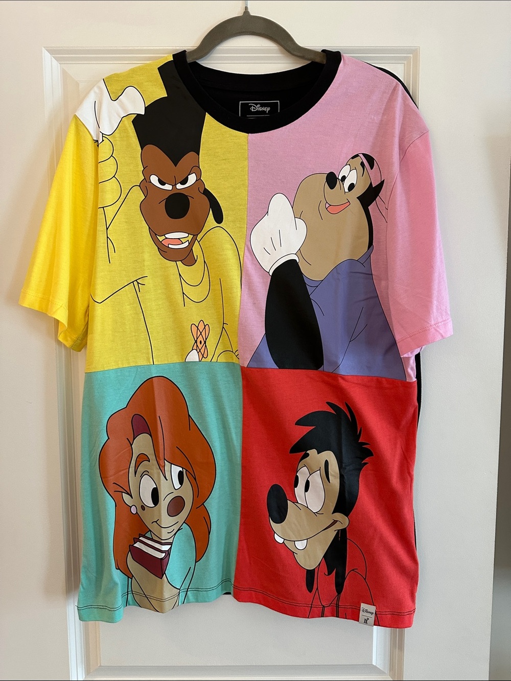 Disney Loungefly A Goofy Movie Colorblock tee - NWT - L
